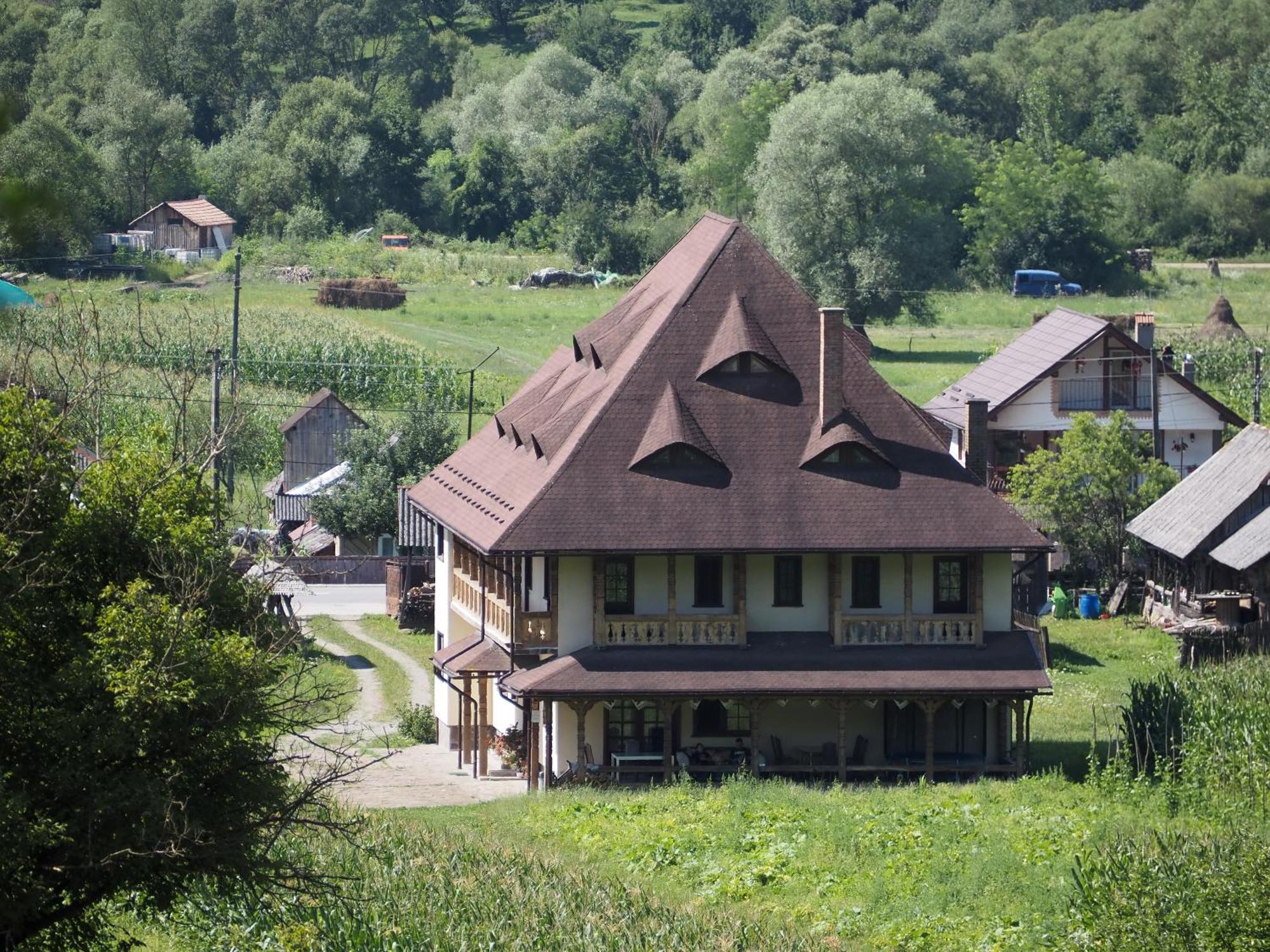 Pensiunea Sanziene Stramtura  Экстерьер фото
